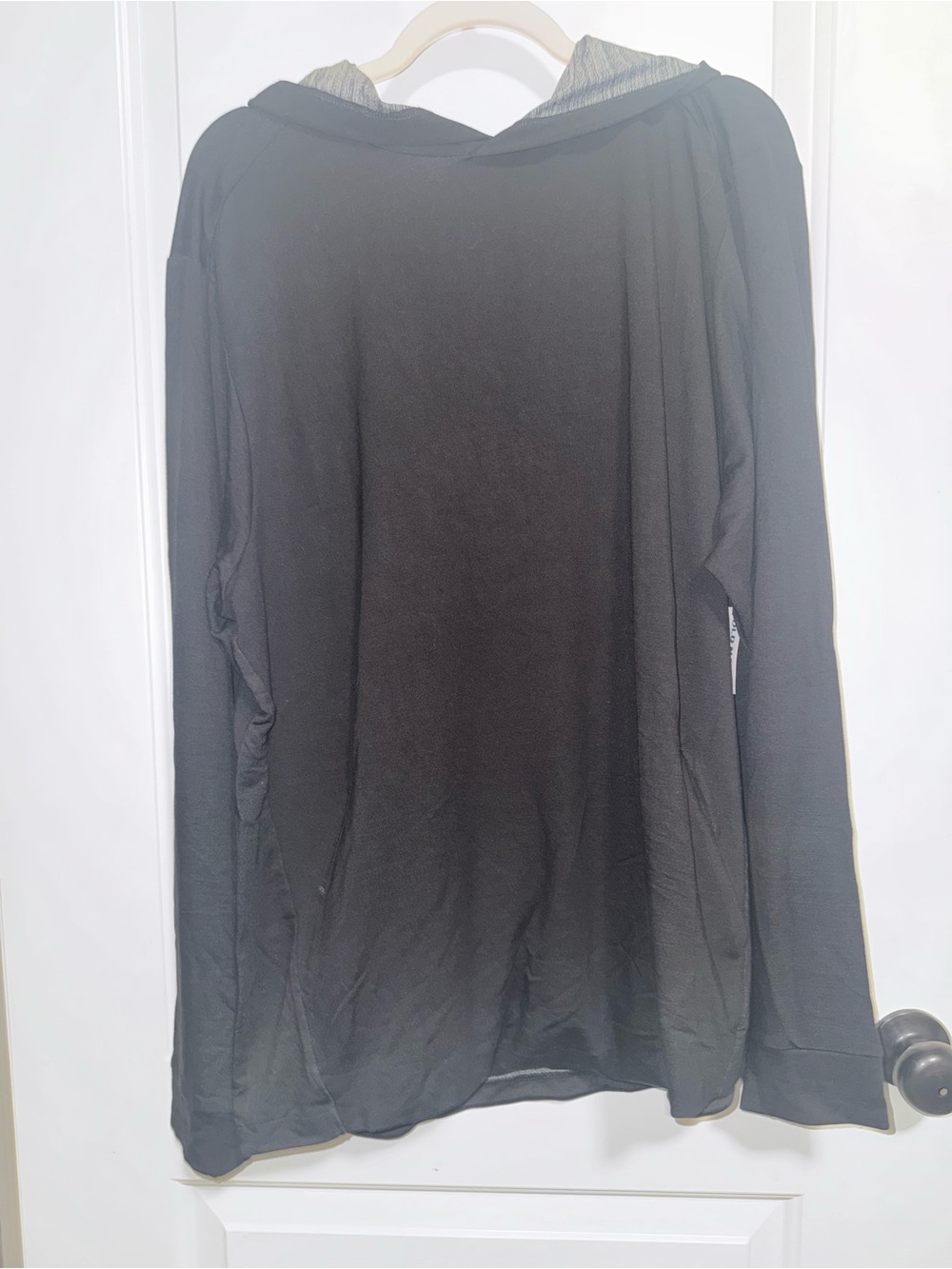 NWT OLD NAVY Go-Dry Men's Black Hooded Long-Sleeve shirt